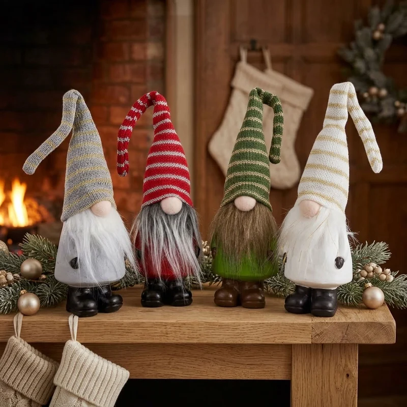 Weihnachtswichtel 4er Set stehend 23cm(31cm) – 4 Designs, mit langen Zipfelmützen