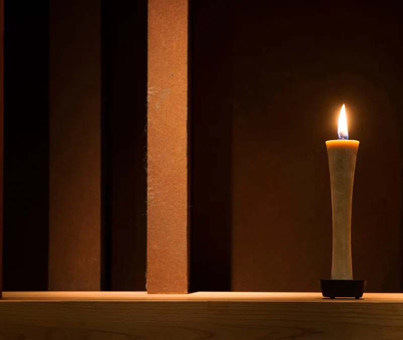 IKARI Candle
