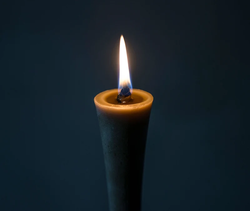 IKARI Candle