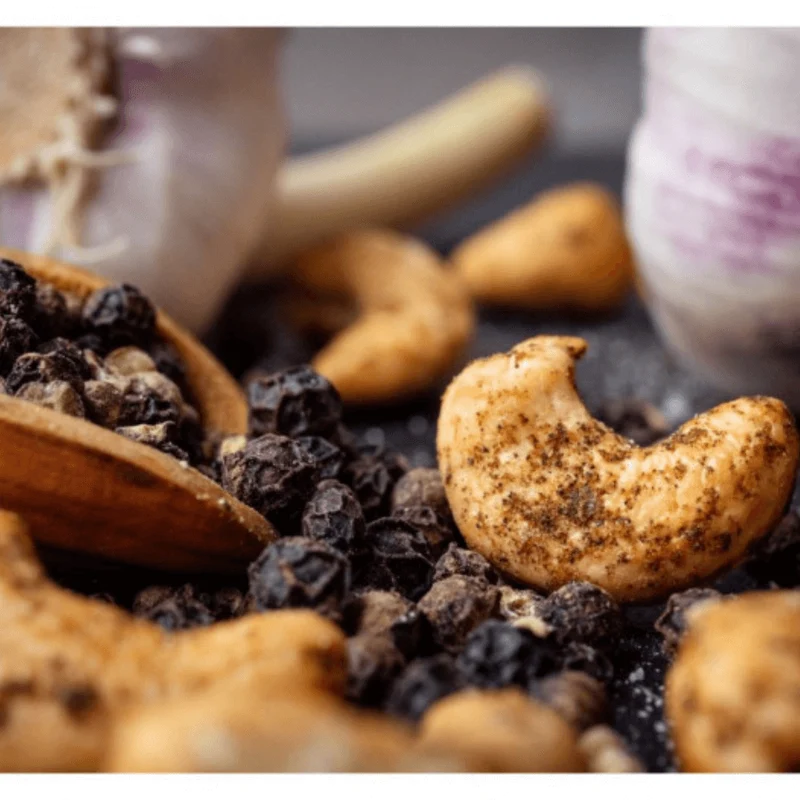 Cashewkerne – Pfeffer & Knoblauch