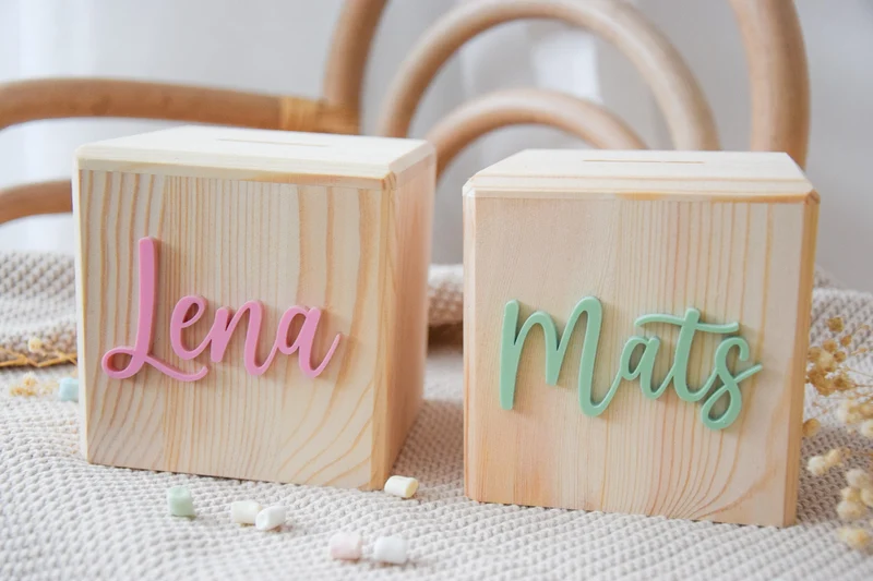 Spardose mit 3D Schriftzug in Bunten Pastell Farben