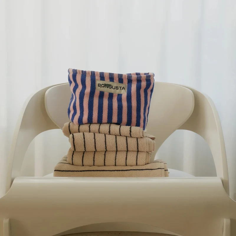 Naram Toiletry Bag