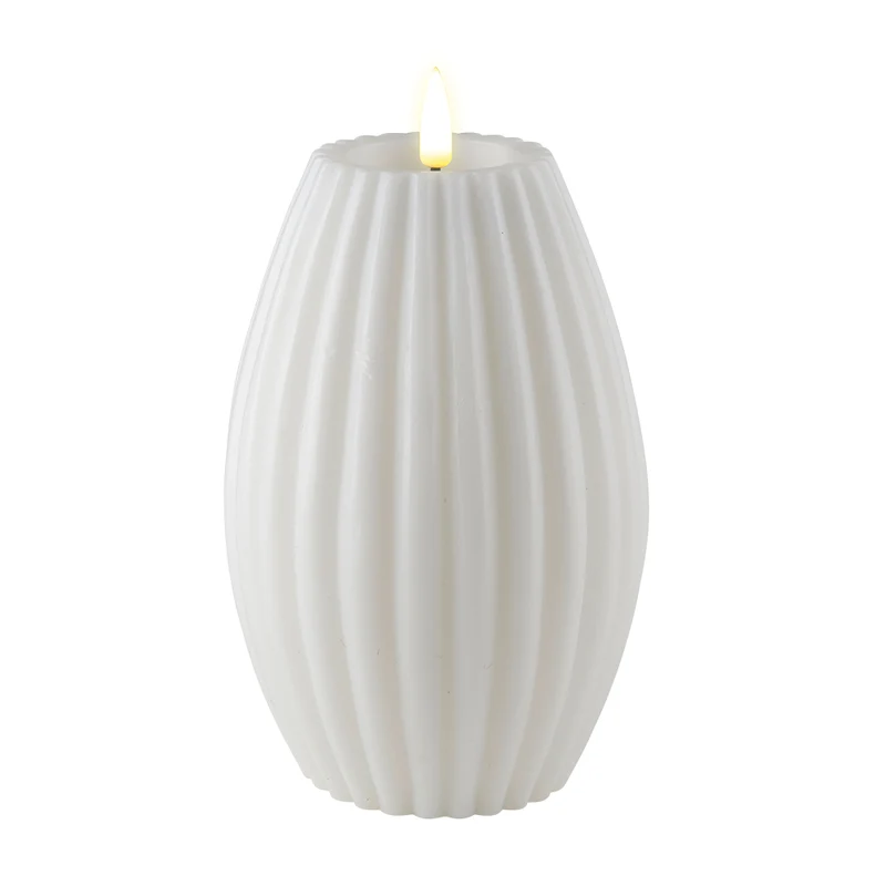 DELUXE gerillte LED Kerze Weiß 10 x 15 cm