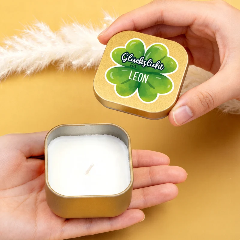 Glückslicht mit Name personalisiert | Mini Duftkerze mit Kleeblatt als Geschenk für Frauen & Männer