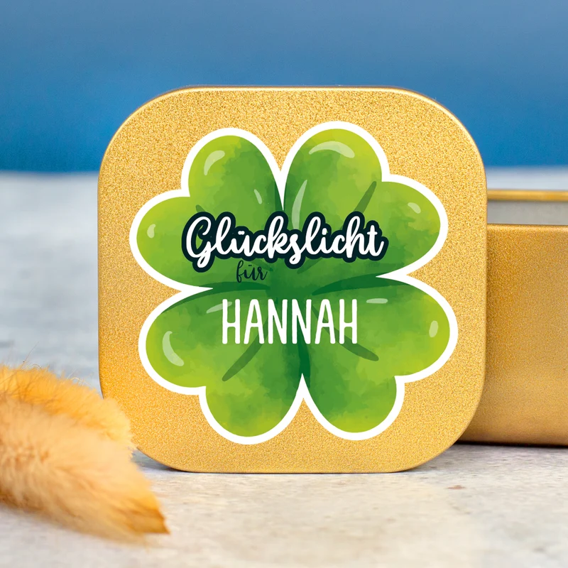 Glückslicht mit Name personalisiert | Mini Duftkerze mit Kleeblatt als Geschenk für Frauen & Männer