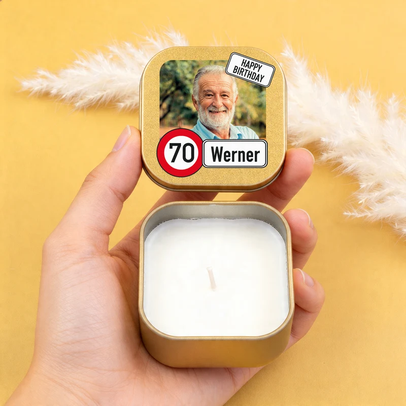 Kerze zum Geburtstag mit Foto, Name & Alter personalisiert | Mini Duftkerze im Verkehrszeichen Look