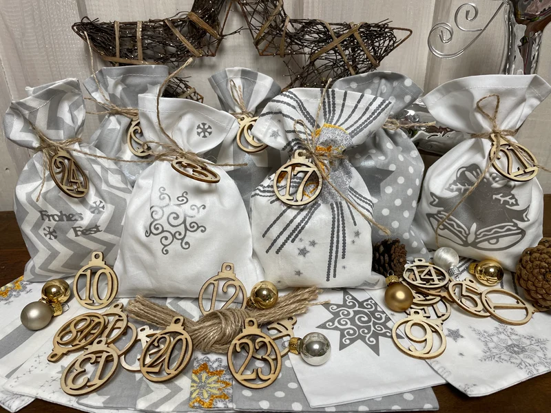 Adventskalender,Landhausstil Adventskalender, Adventskalender Säckchen zum befüllen, 24 Stoff Säckchen * grau/weiß
