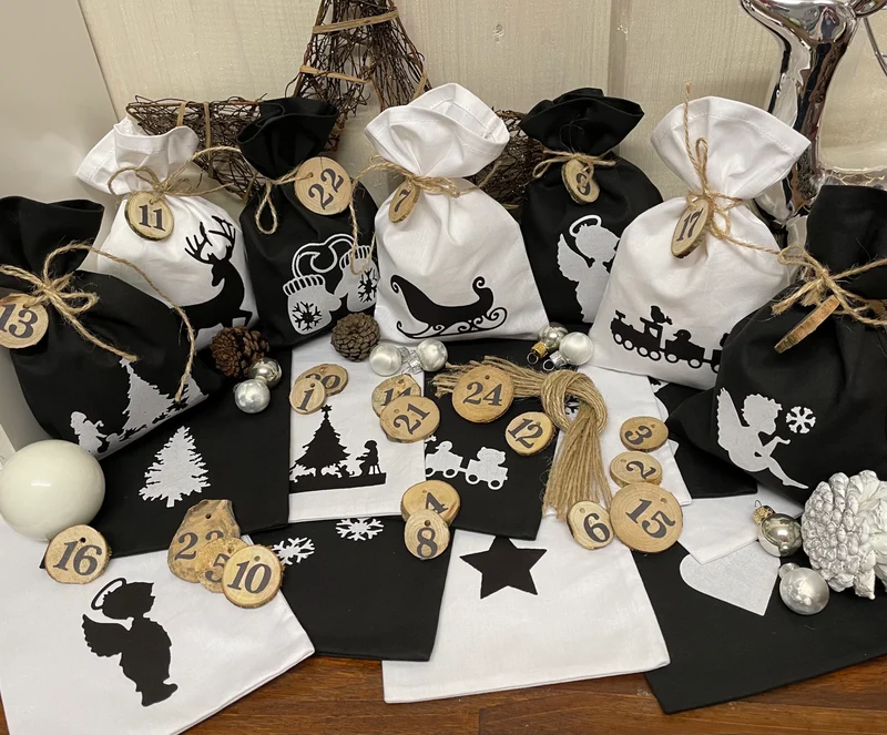 Adventskalender,Landhausstil Adventskalender zum Befüllen, 24 Säckchen zum Advent , Adventskalender Zahlen aus Holz, schwarz /weiß