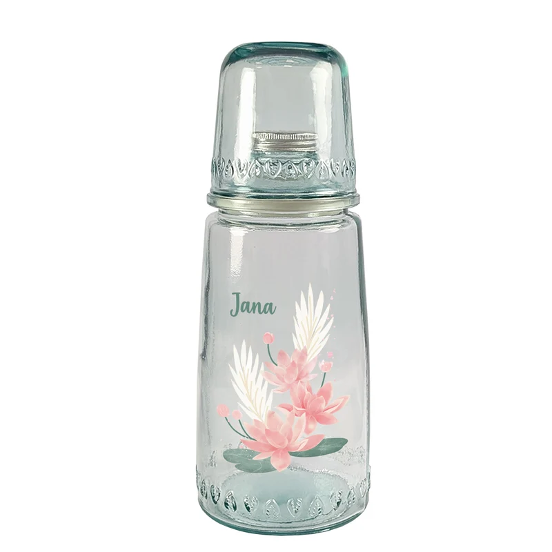 Personalisierte Karaffe mit Trinkglas mit Name für Wellness & Yoga | Motiv Seerose