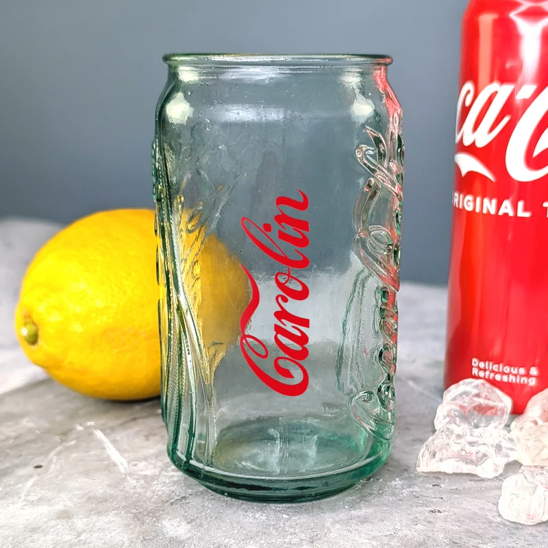 Personalisiertes Coca-Cola Glas mit Name | Retro Design in Dosenform