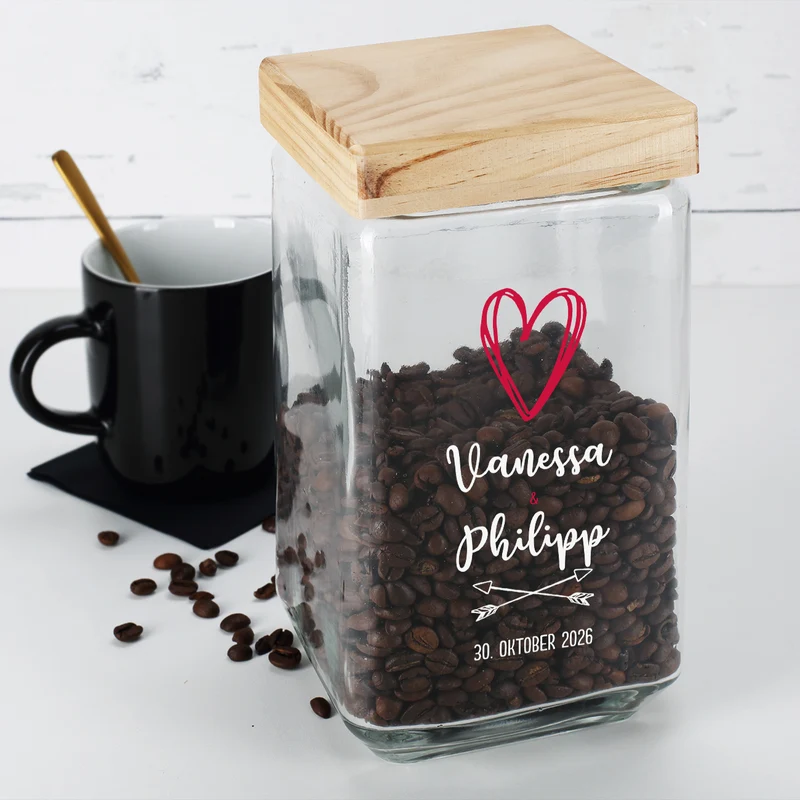 Personalisierte Keksdose mit Herzmotiv als Geschenk für Hochzeit oder Valentinstag