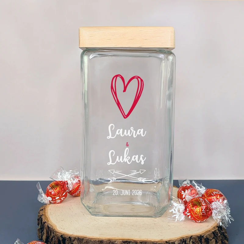 Personalisierte Keksdose mit Herzmotiv als Geschenk für Hochzeit oder Valentinstag
