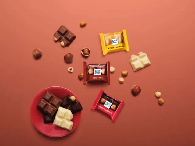 Ritter Sport mini Voll-Nuss Mix, weiße, dunkle & Vollmilchschokolade, 1,1 kg (66 Stück)