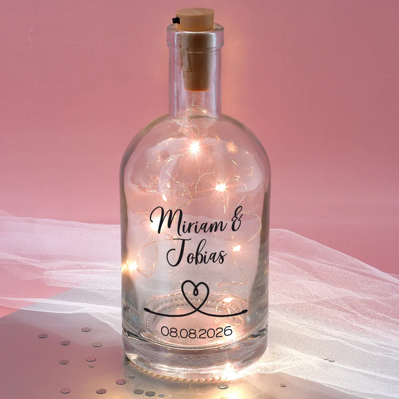 Personalisierte LED-Karaffe für Paare | Herzmotiv | Geschenk für Hochzeit & Valentinstag