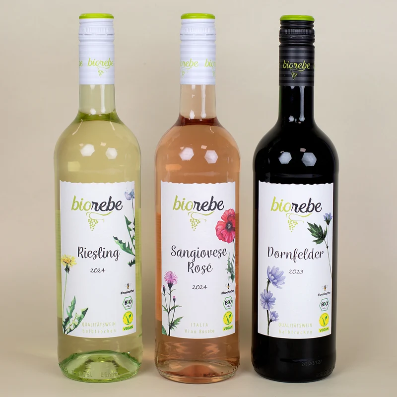 Biorebe Wein zur Hochzeit personalisiert mit Foto, Namen und Datum | Herzmotiv