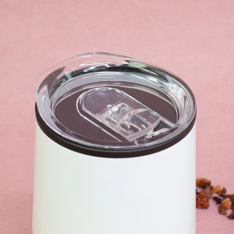 Personalisierter Thermobecher mit Name und Winterwärmer-Motiv in 2 Farben | Geschenk zu Weihnachten