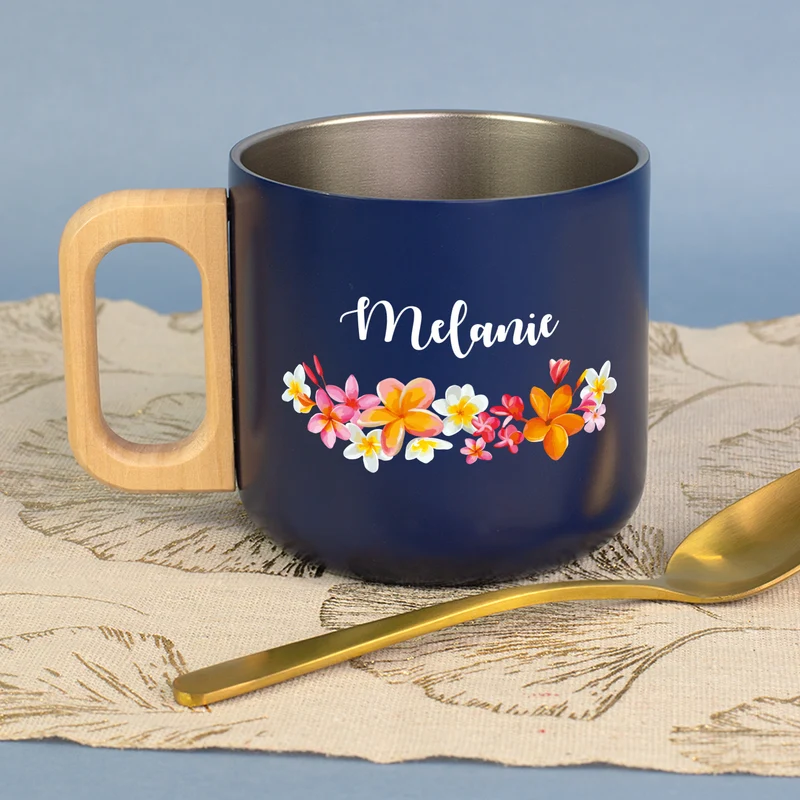 Edelstahl Tasse mit Holzgriff, Blumen Motiv & Name personalisiert | Nachhaltiges Geschenk für Frauen