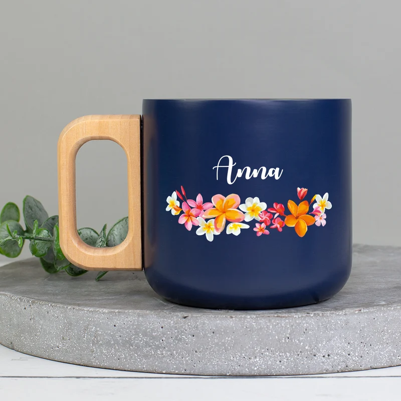 Edelstahl Tasse mit Holzgriff, Blumen Motiv & Name personalisiert | Nachhaltiges Geschenk für Frauen