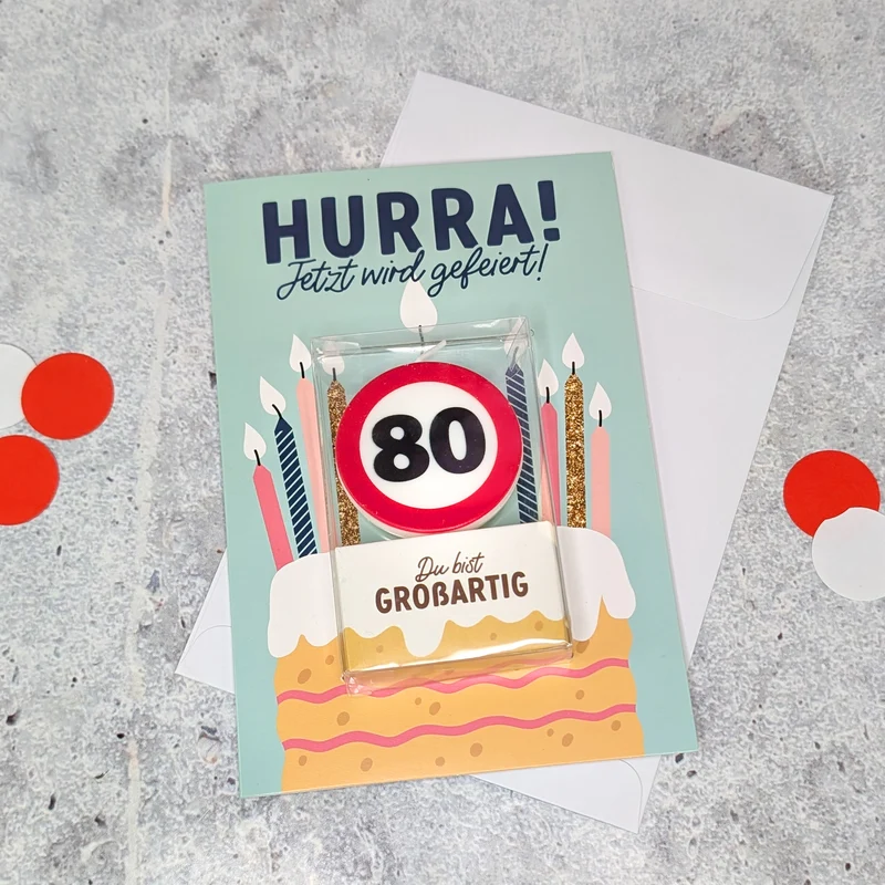 Karte zum Geburtstag mit Kerze in Verkehrszeichen-Design