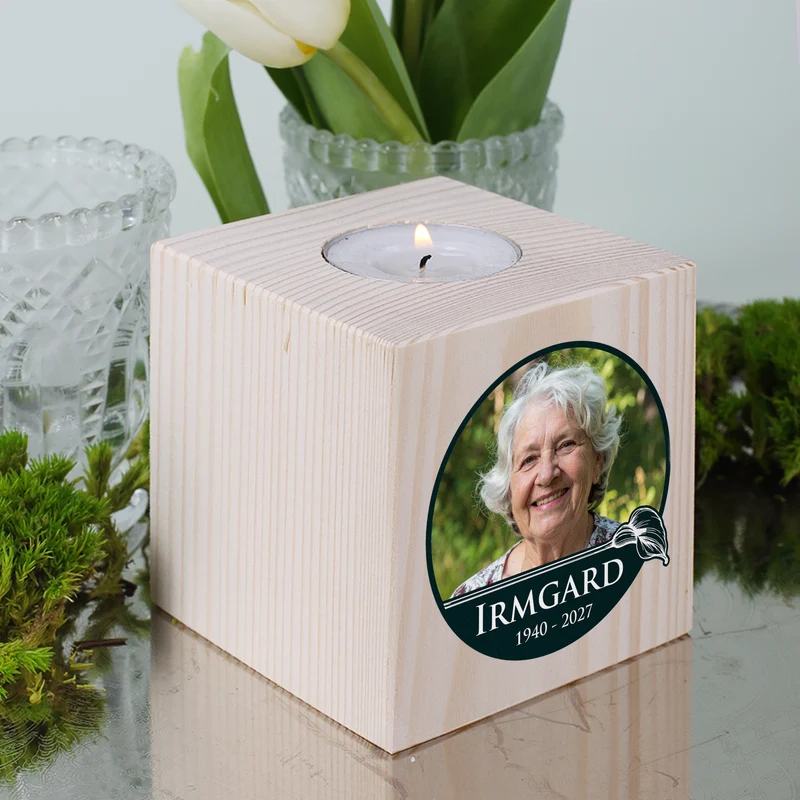 Personalisierter Teelichthalter als Trauerkerze mit Foto | Calla-Motiv