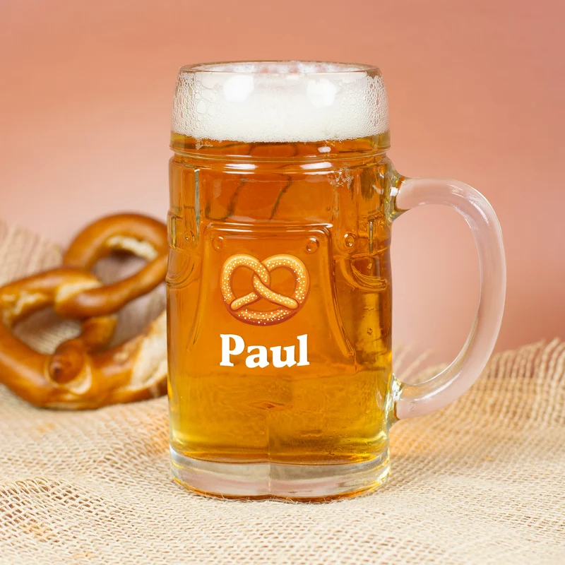 Personalisierter Bierkrug im Lederhosen Design mit Brezel Motiv | Bierglas mit Name 0,5l