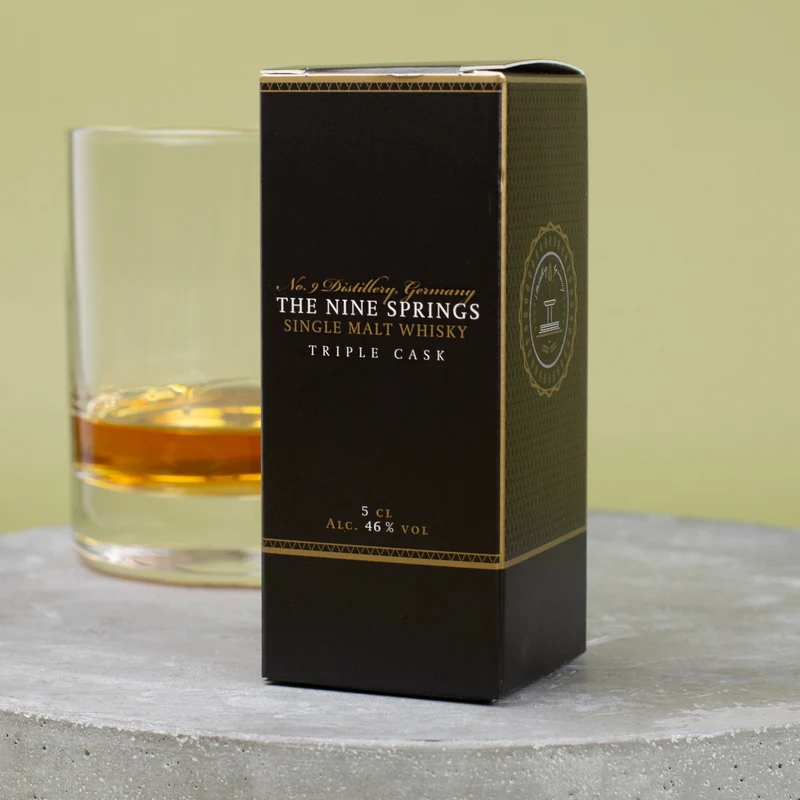 The Nine Springs - Triple Cask Single Malt Whisky aus dem Eichsfeld in Thüringen | Miniaturflasche
