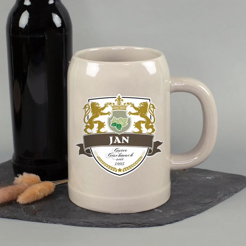 Keramik Bierkrug 'Löwen' personalisiert mit Name & Jahr | Steingut Bierglas 0,5 oder 1 Liter