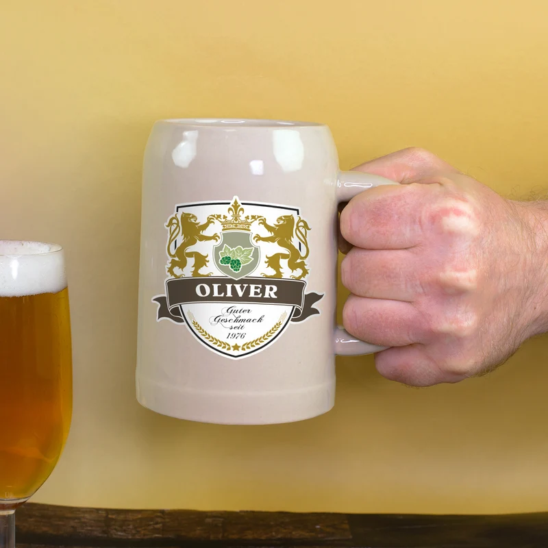 Keramik Bierkrug 'Löwen' personalisiert mit Name & Jahr | Steingut Bierglas 0,5 oder 1 Liter