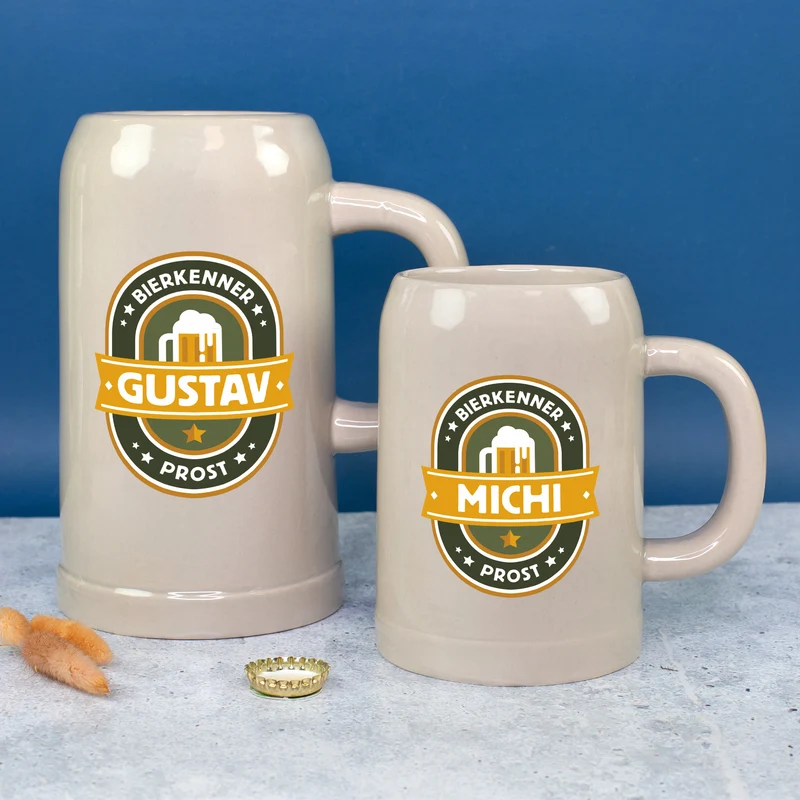 Steingut Bierkrug 'Bierkenner' personalisiert mit Name | Keramik Bierglas 0,5 oder 1 Liter