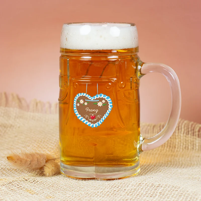 Bierkrug in Lederhosenoptik personalisiert mit Name und Lebkuchenherz Motiv | Bierglas 0,5l