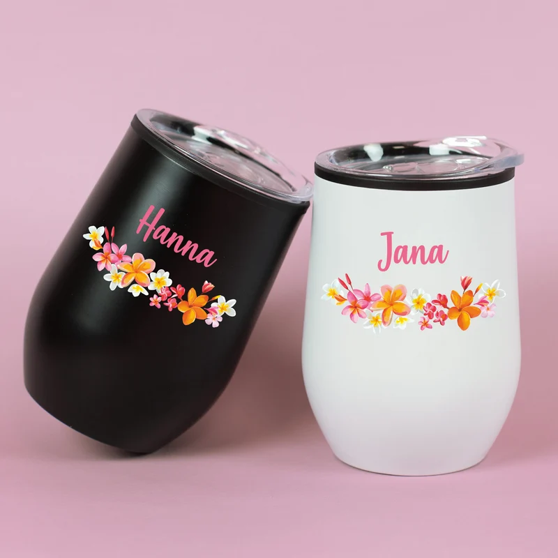 Thermobecher personalisiert mit Name und Blumenmotiv in schwarz oder weiß | Geschenk für Frauen