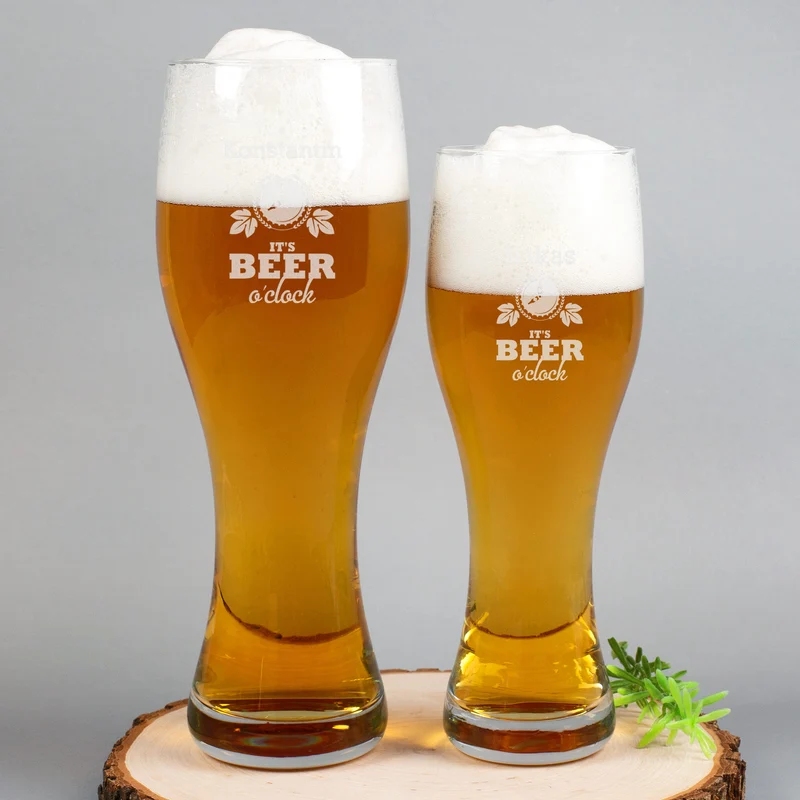 Weizenbierglas Beer o'clock mit Namensgravur in zwei Größen