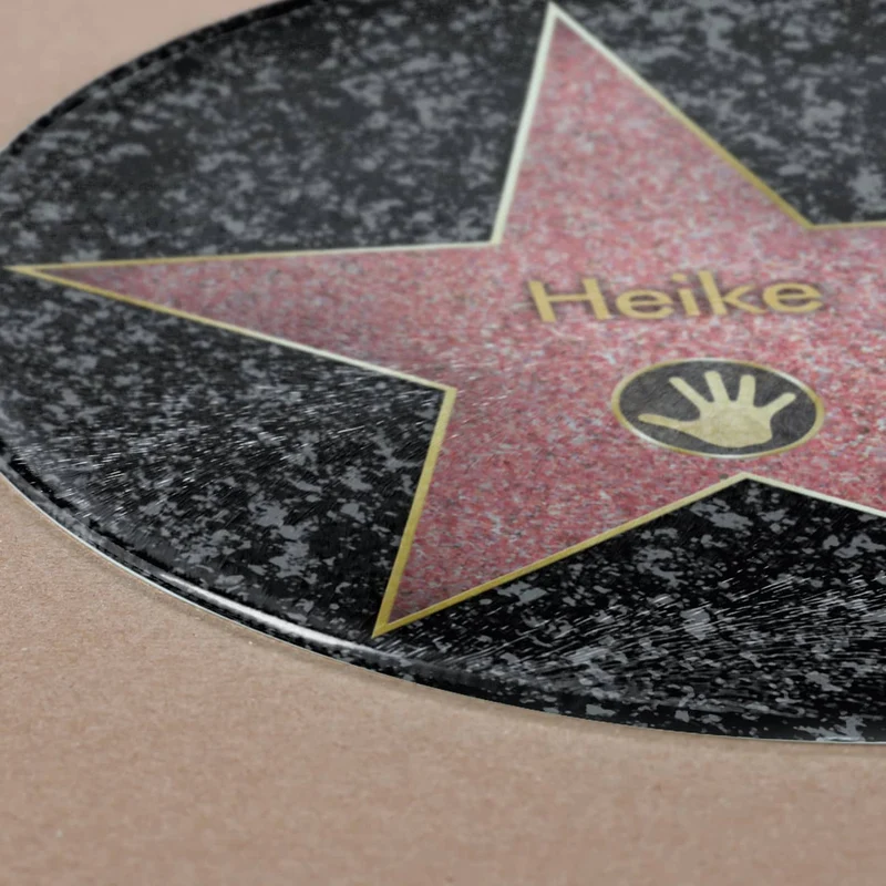 Glasbrettchen mit eigenem Walk of Fame Stern