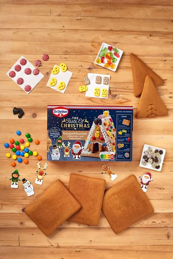 Dr.Oetker Knusper-Häuschen, Lebkuchenhaus Dekorierset zum Basteln, Knusperhaus für die Weihnachtszeit - 403g