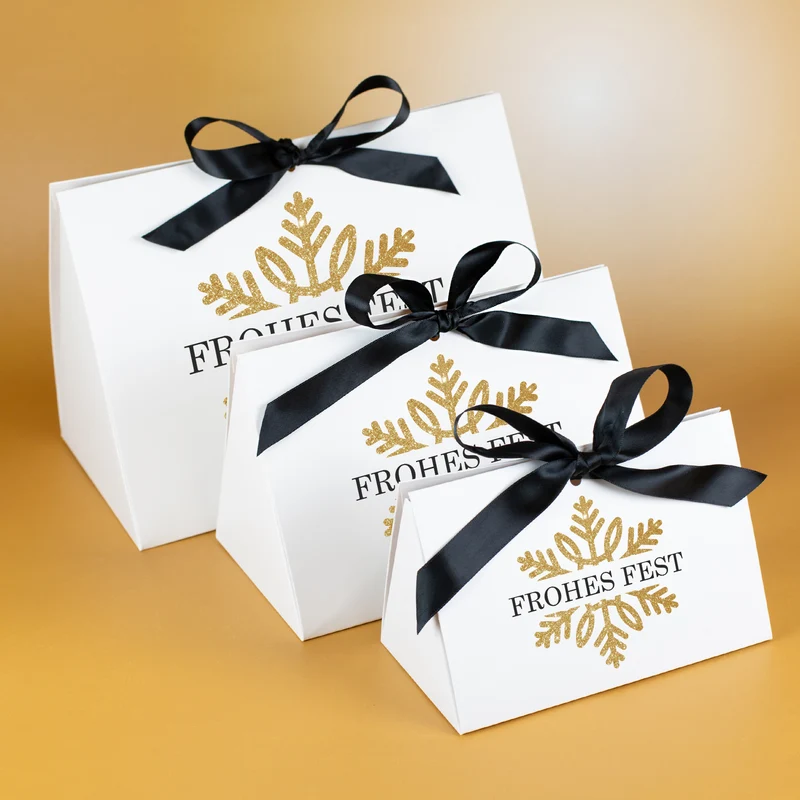 Personalisierte Geschenktasche mit goldener Schneeflocke | Edle Verpackung für Weihnachtsgeschenke