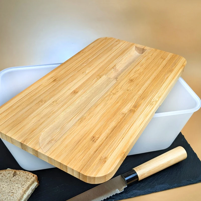 Personalisierter Brotkasten mit Messer, Bambus Schneidebrett & Wunschtext mit Bäcker-Motiv