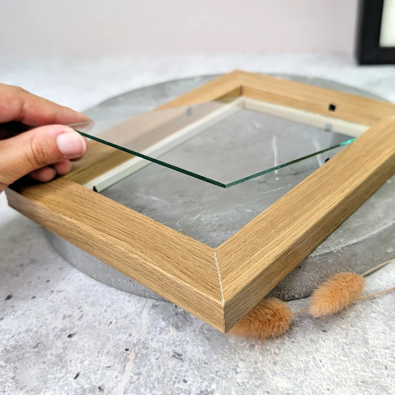 Bilderrahmen für 10 x 15 cm Fotos | Holzoptik mit weißem Innenrahmen