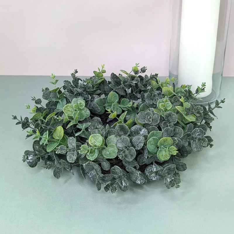 Künstlicher Eukalyptuskranz | Hochwertige Kunstpflanze als Dekoration | 35 cm