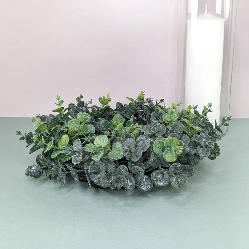 Künstlicher Eukalyptuskranz | Hochwertige Kunstpflanze als Dekoration | 35 cm
