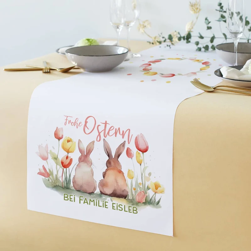 Tischläufer mit Osterhasen und Wunschtext in 2 Größen verfügbar