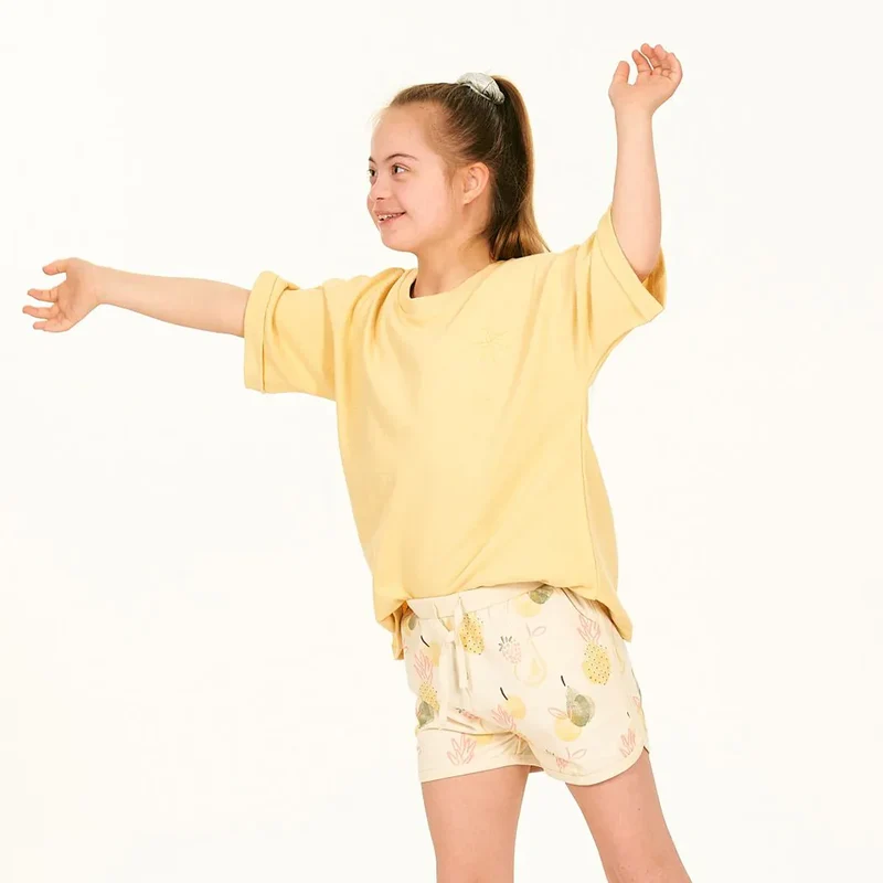 Sense Organics Shorts MARLEN beige mit Früchten