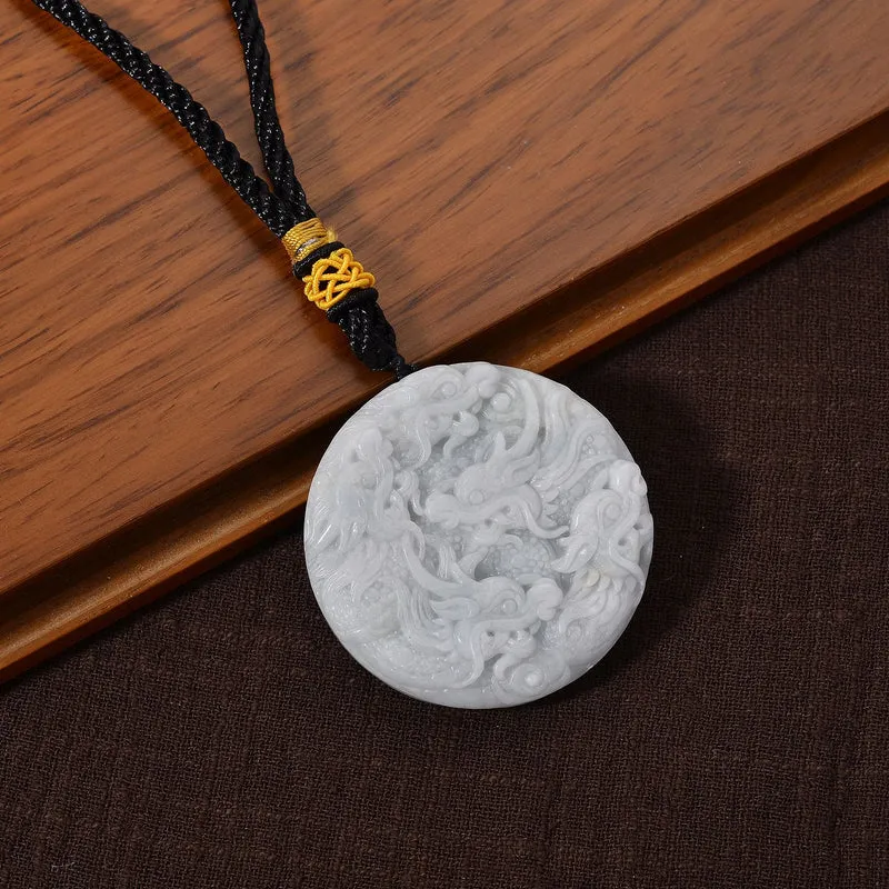 Natürlicher burmesischer Jadeit Typ A Hängedekoration mit Doppeldrachen-Relief, 45mm - 368 ct.
