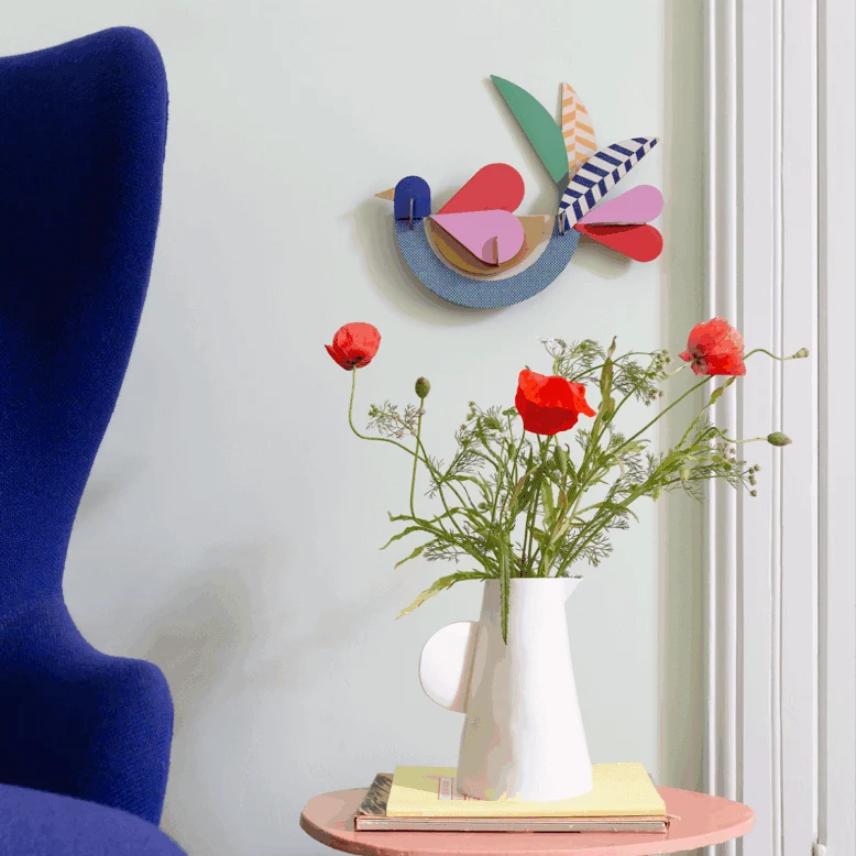 Wanddeko studio ROOF “Feathery Bird” | Vogel-Wanddeko aus Karton