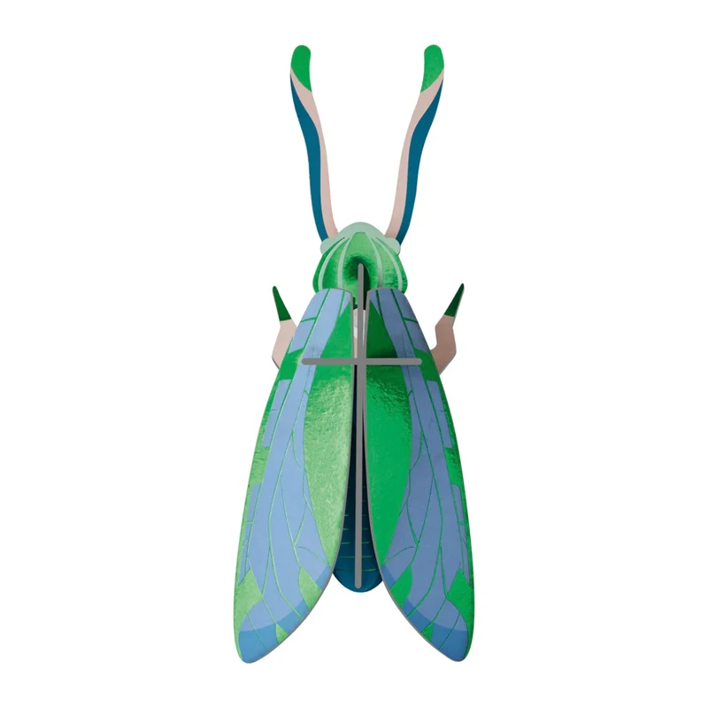Wanddeko “Jade Grasshopper” | 3D Insekten Design | Studio Roof
