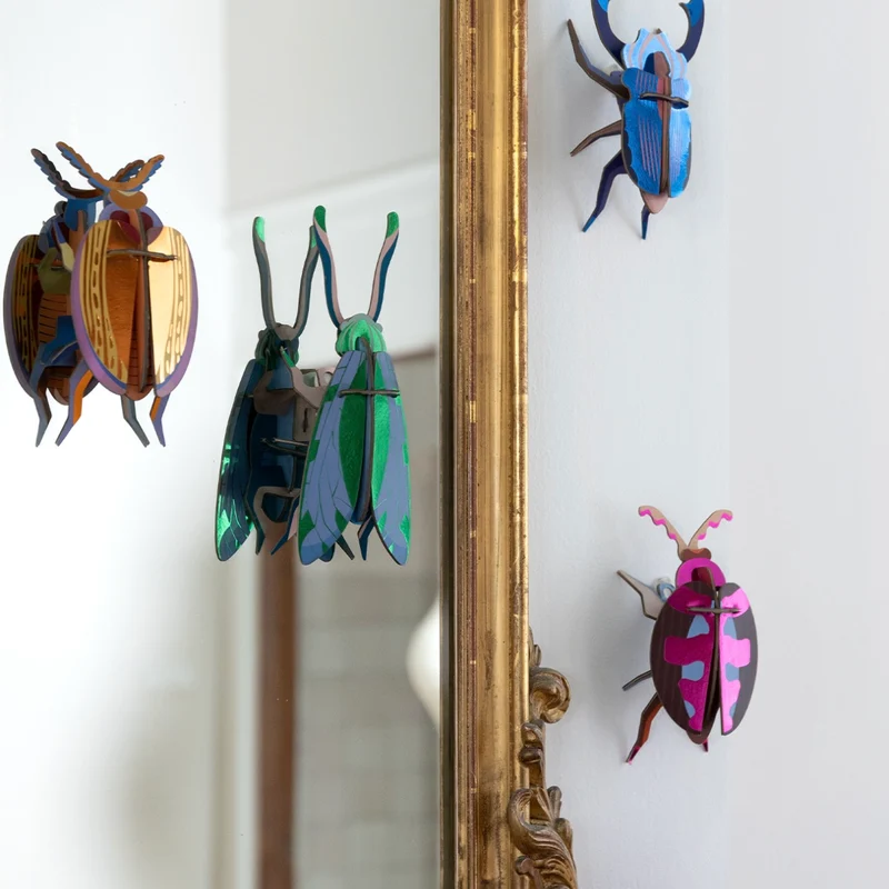 Wanddeko “Jade Grasshopper” | 3D Insekten Design | Studio Roof