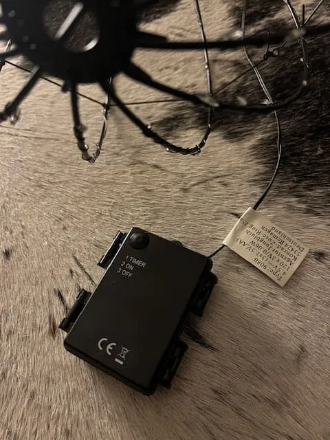 3D Kugel in schwarz 120 Lichter mit Batteriefunktion