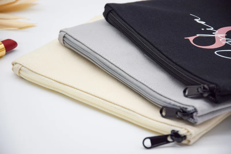 Personalisierte Kosmetiktasche mit Namen und Intital