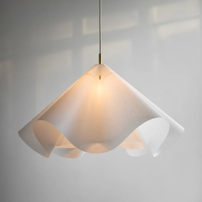 Sinuate Pendant
