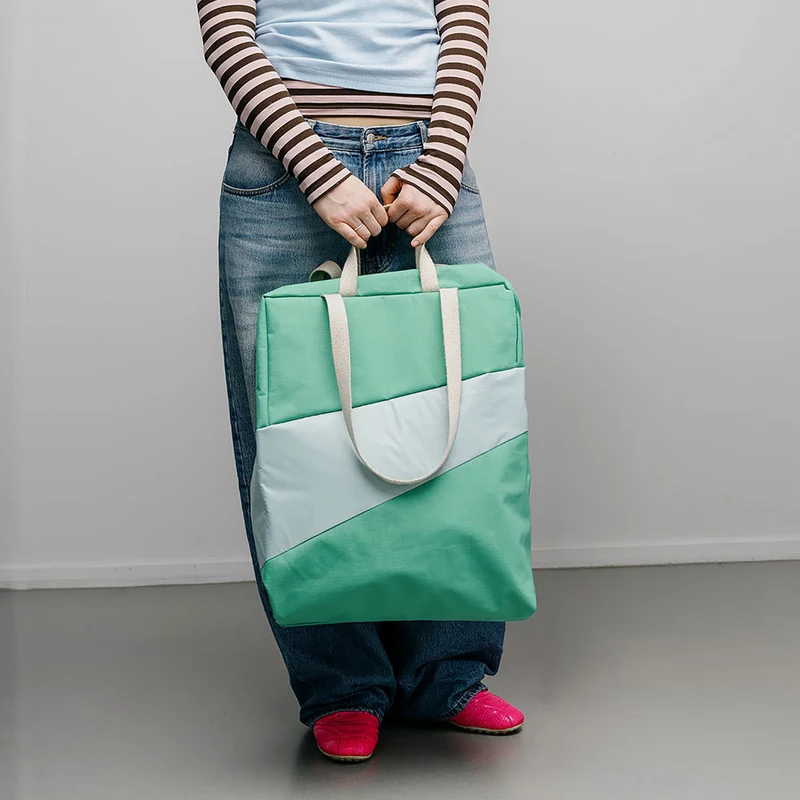 The New Tote Bag L Holly Green & Surf Spray