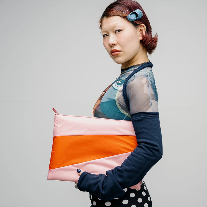 The New Protectable 13-inch Pink Panther & Koi Laptoptasche